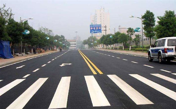 水磨沟标线涂料在水磨沟环氧地坪项目中的选择与应用